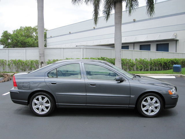 Volvo S60 2005 photo 27