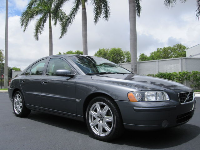 Volvo S60 2005 photo 28