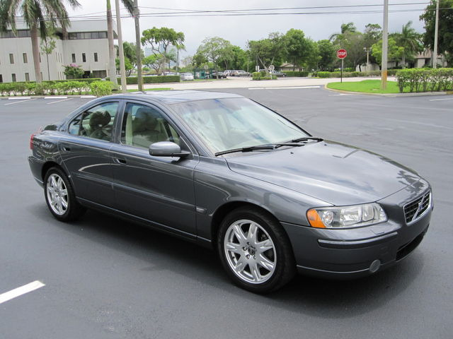 Volvo S60 2005 photo 3