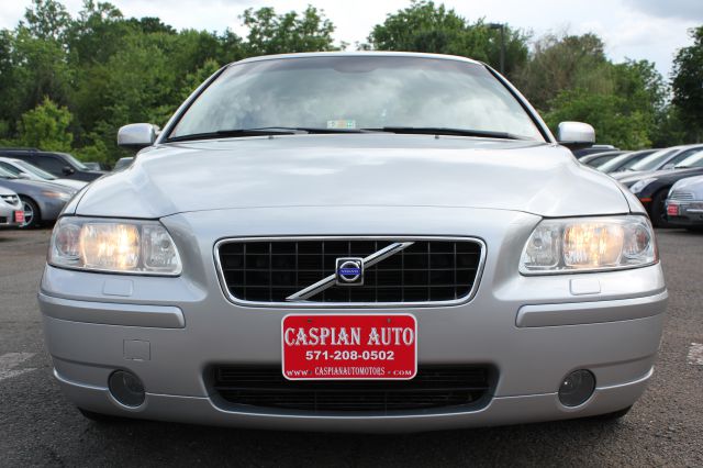 Volvo S60 4WD 4dr Sport Sedan