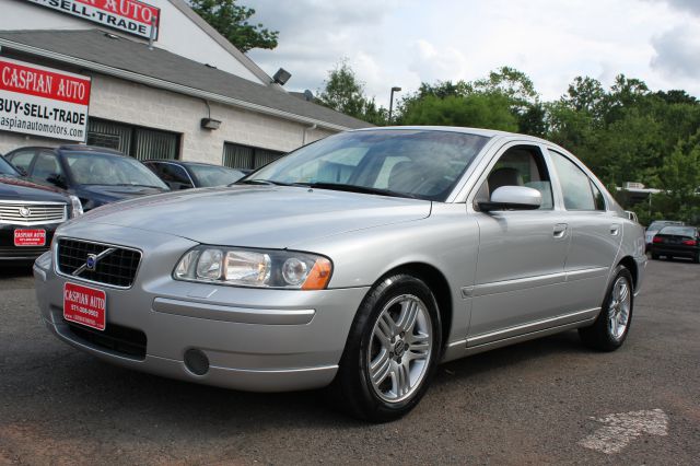 Volvo S60 2005 photo 1