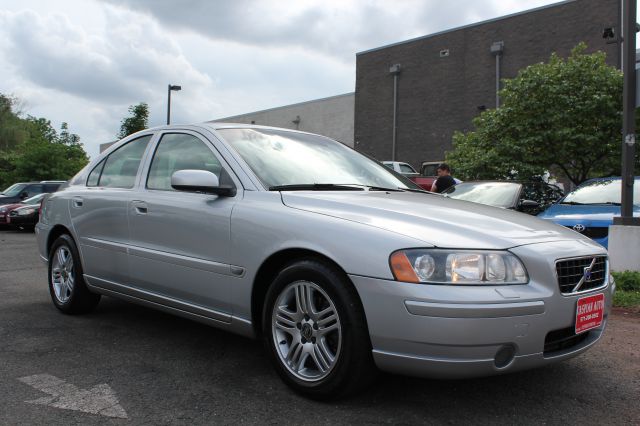 Volvo S60 2005 photo 2