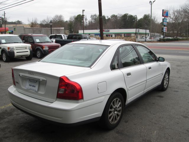 Volvo S60 2005 photo 14