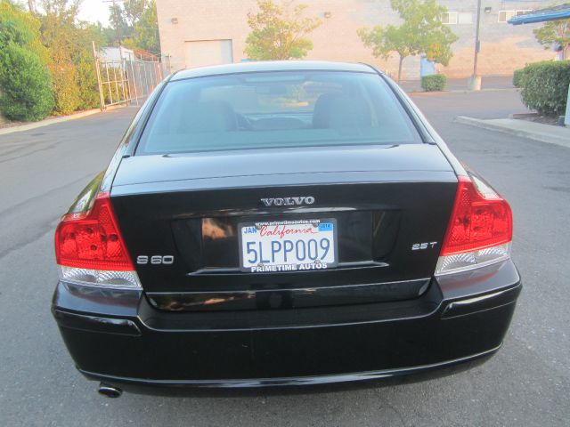 Volvo S60 2005 photo 1