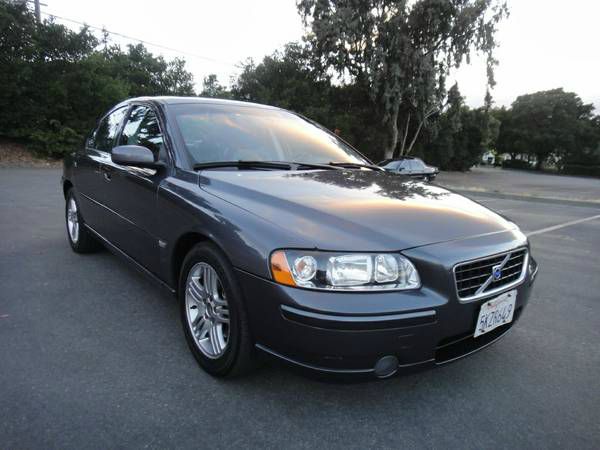 Volvo S60 4WD 4dr Sport Sedan