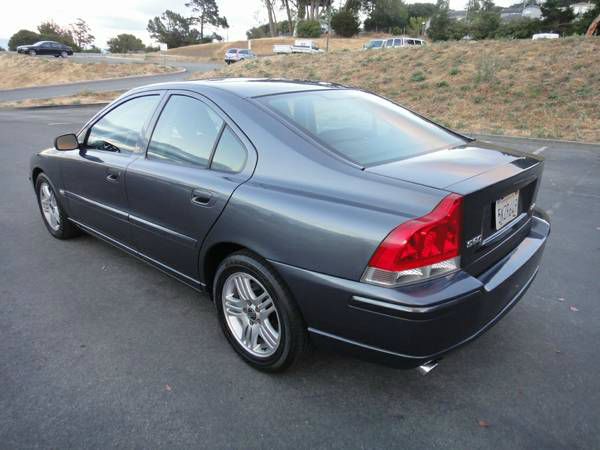 Volvo S60 2005 photo 2