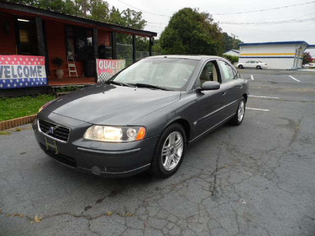 Volvo S60 4WD 4dr Sport Sedan