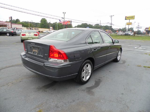 Volvo S60 2005 photo 1