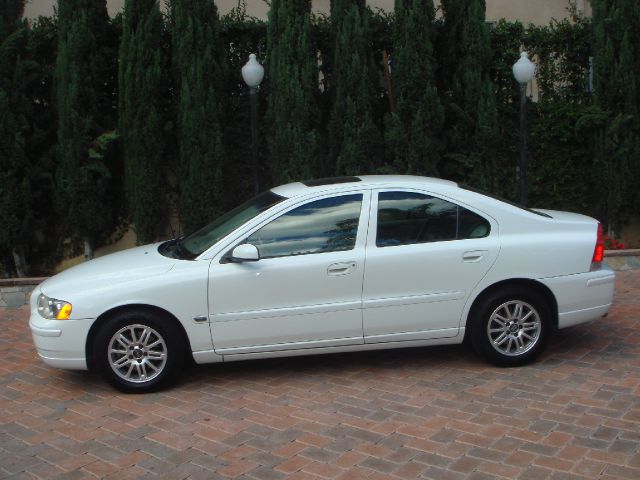 Volvo S60 2005 photo 3