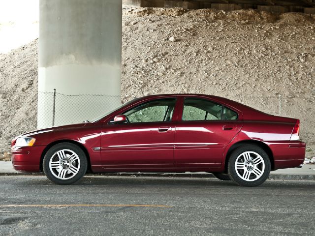 Volvo S60 2005 photo 1