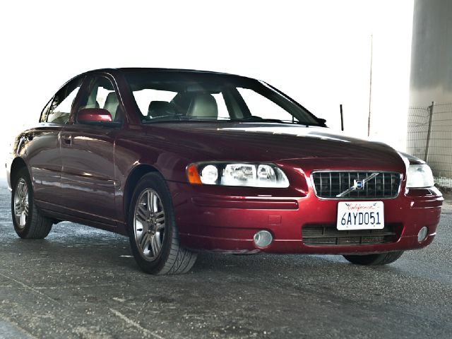 Volvo S60 2005 photo 2