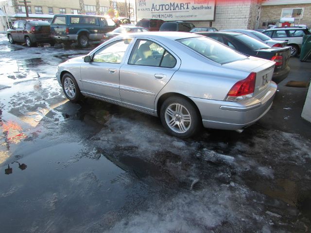 Volvo S60 2005 photo 2