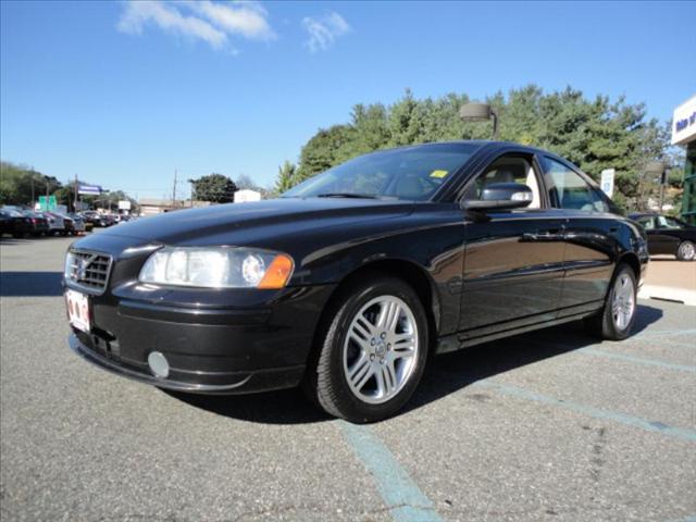 Volvo S60 4WD 4dr Sport Sedan