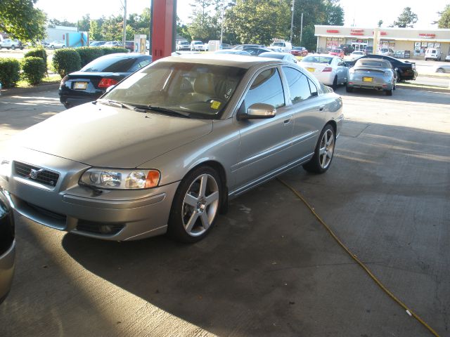 Volvo S60 W/leather Sedan