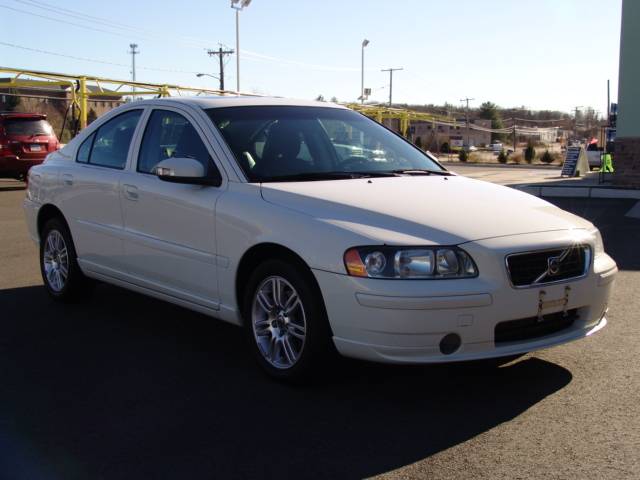 Volvo S60 2008 photo 4