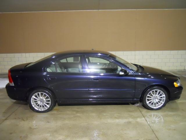 Volvo S60 2008 photo 2