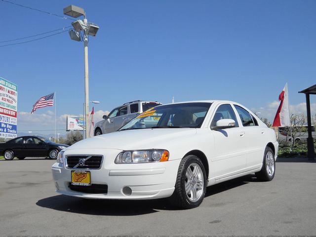 Volvo S60 2008 photo 2