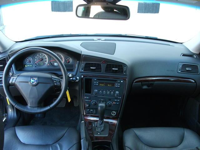 Volvo S60 2008 photo 1