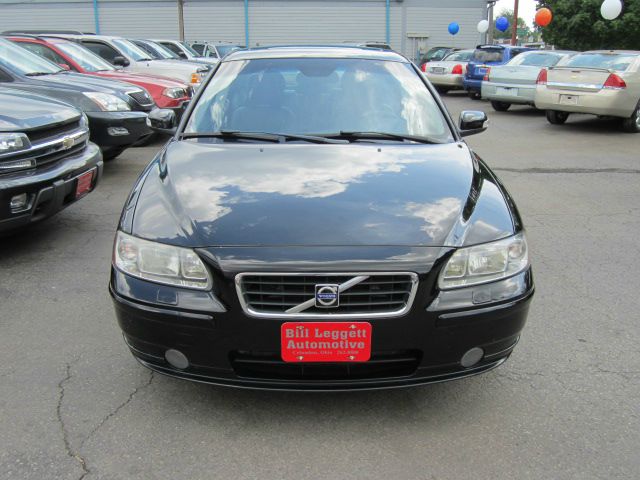 Volvo S60 2008 photo 2