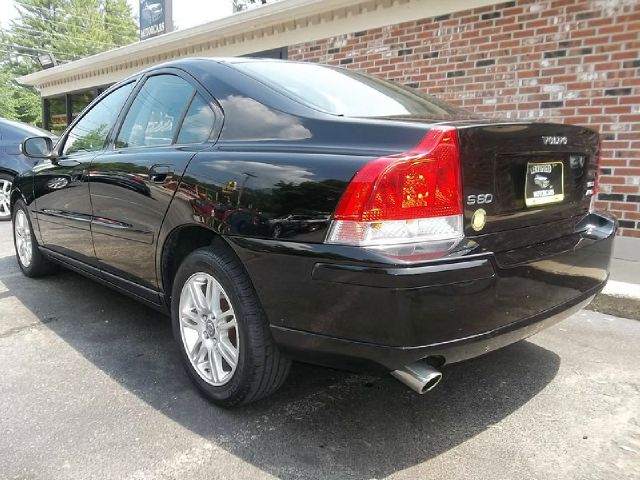 Volvo S60 2008 photo 1