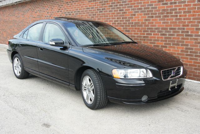 Volvo S60 2008 photo 18