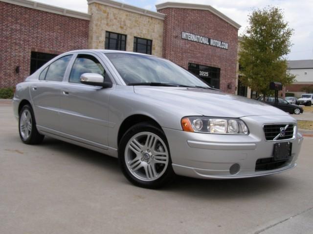 Volvo S60 4WD 4dr Sport Sedan