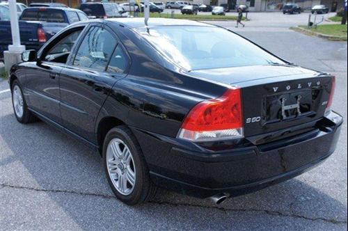 Volvo S60 2009 photo 2