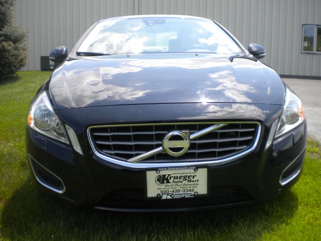 Volvo S60 2012 photo 12