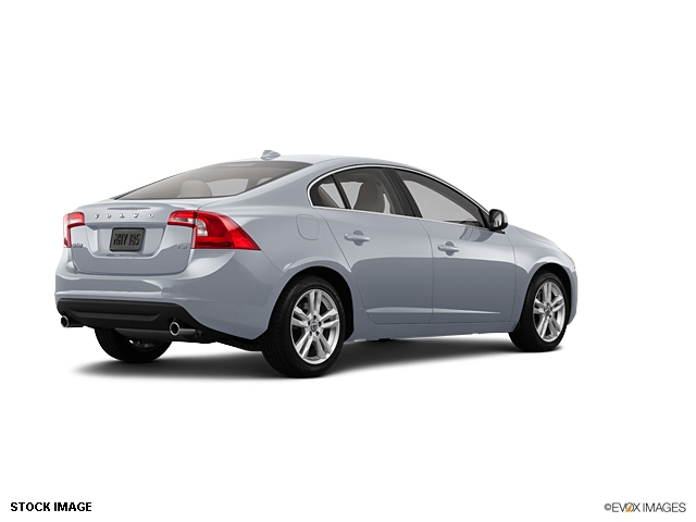 Volvo S60 2013 photo 3