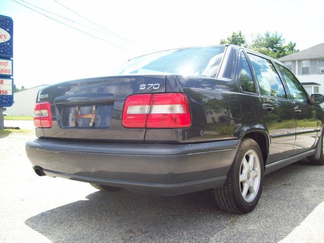 Volvo S70 1998 photo 2