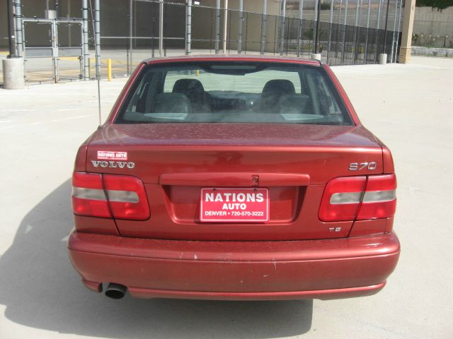 Volvo S70 1998 photo 1