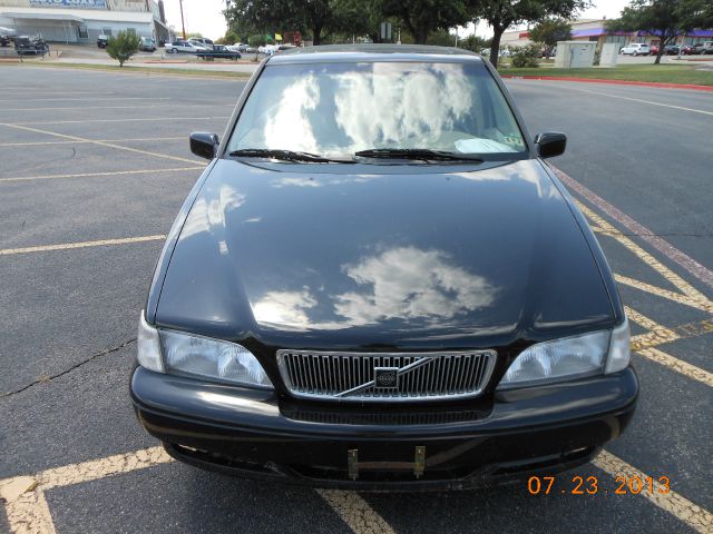 Volvo S70 1998 photo 1