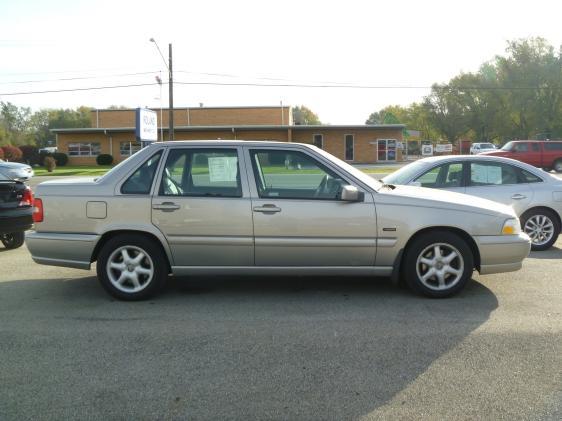 Volvo S70 1998 photo 1