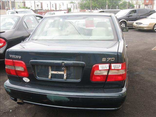 Volvo S70 1998 photo 1