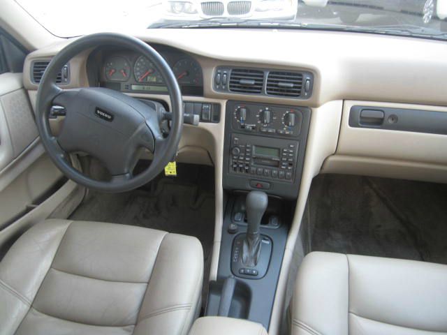 Volvo S70 1998 photo 12