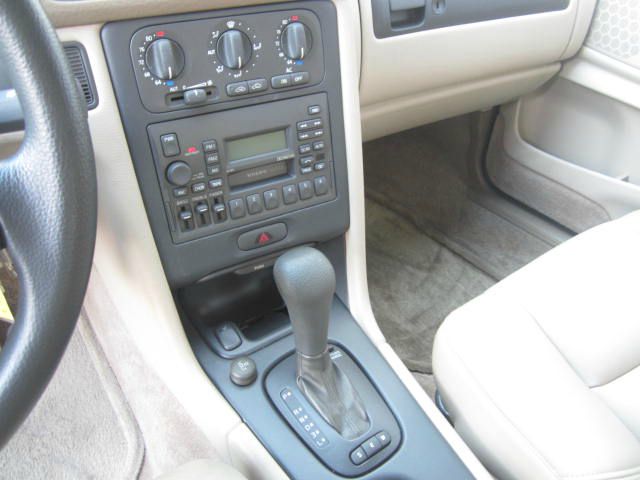 Volvo S70 1998 photo 8