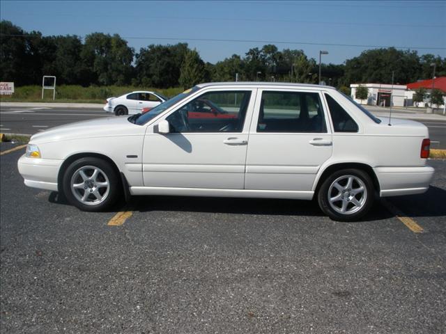 Volvo S70 1998 photo 1