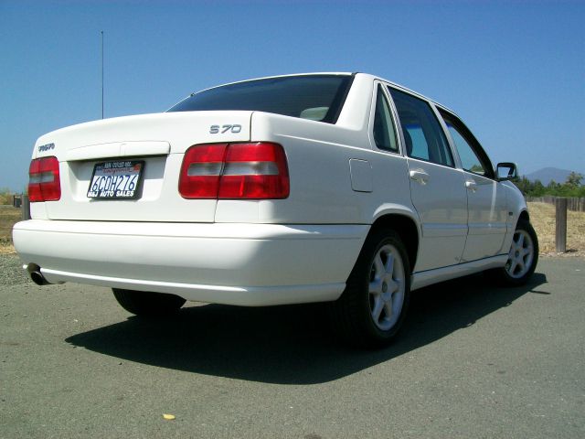 Volvo S70 1998 photo 3