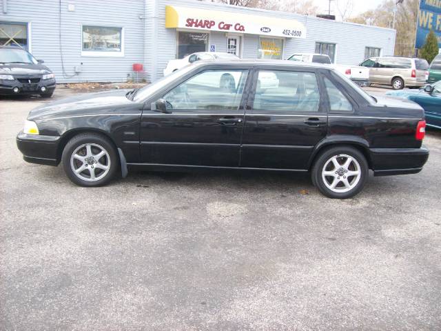 Volvo S70 LS Special Value Sedan