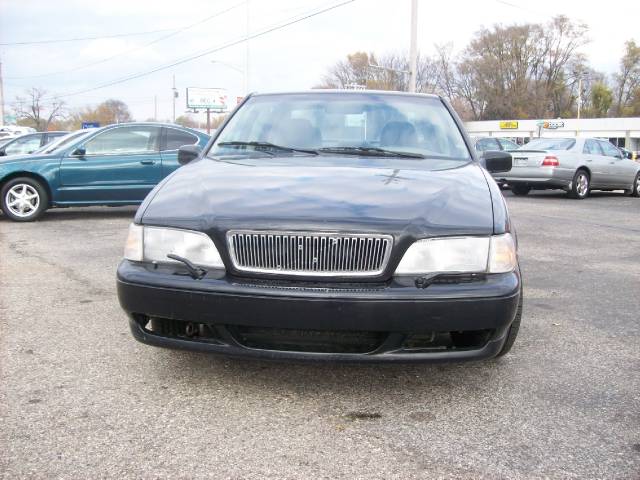 Volvo S70 1998 photo 2