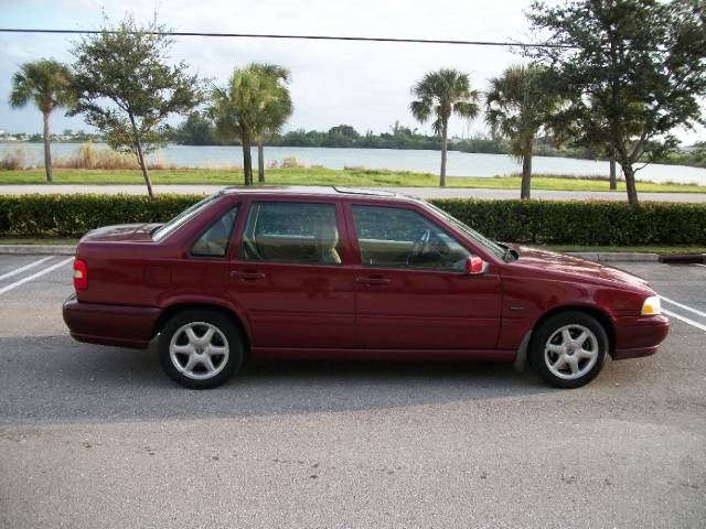 Volvo S70 1998 photo 2