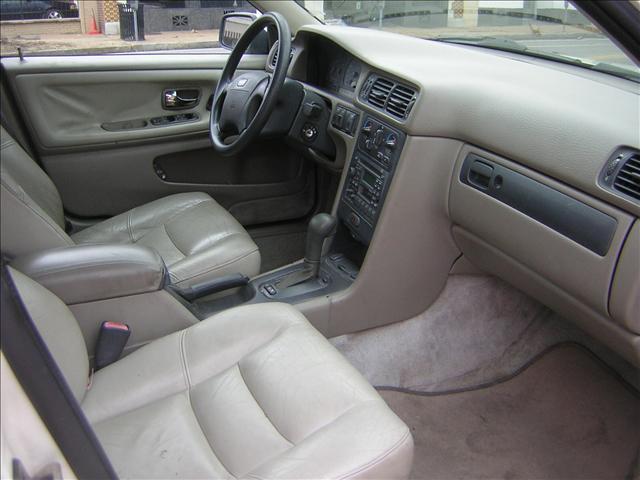 Volvo S70 1998 photo 1