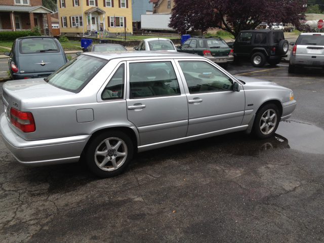 Volvo S70 1998 photo 2