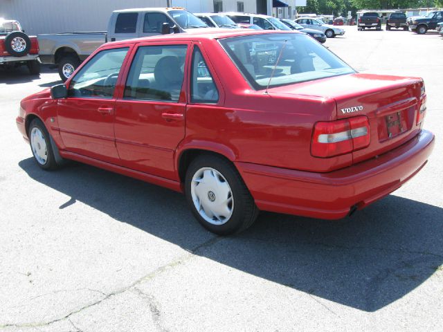 Volvo S70 1999 photo 2