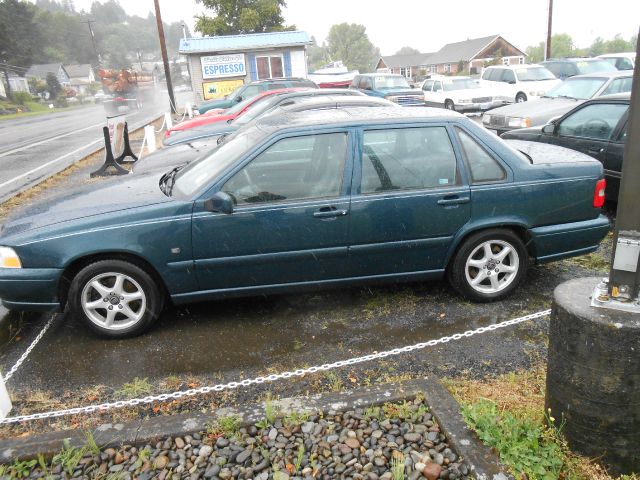 Volvo S70 LS Special Value Sedan