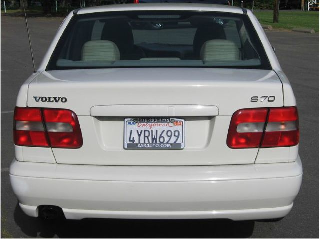 Volvo S70 1999 photo 1