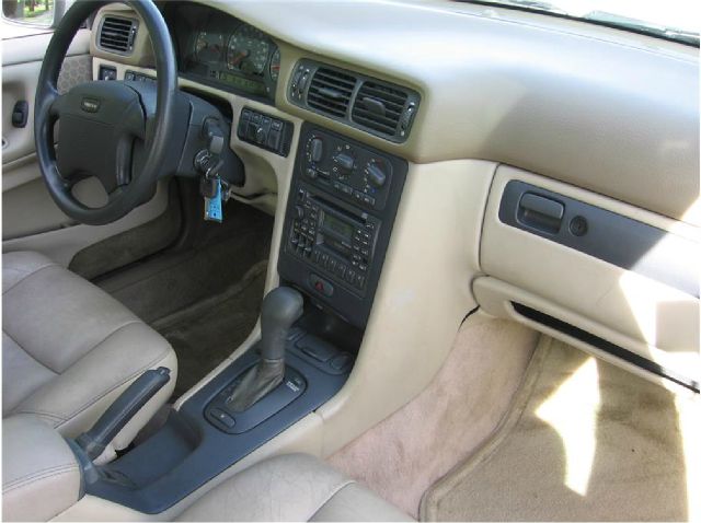 Volvo S70 1999 photo 6