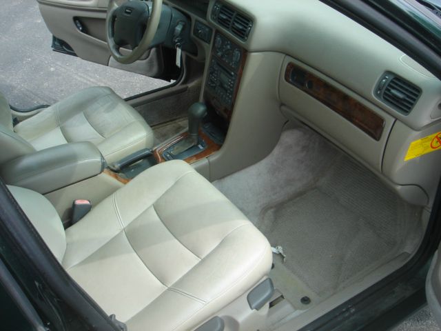 Volvo S70 1999 photo 2