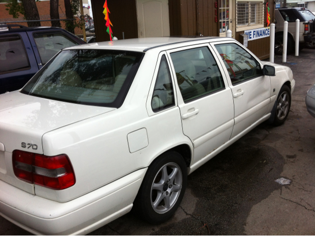 Volvo S70 1999 photo 2