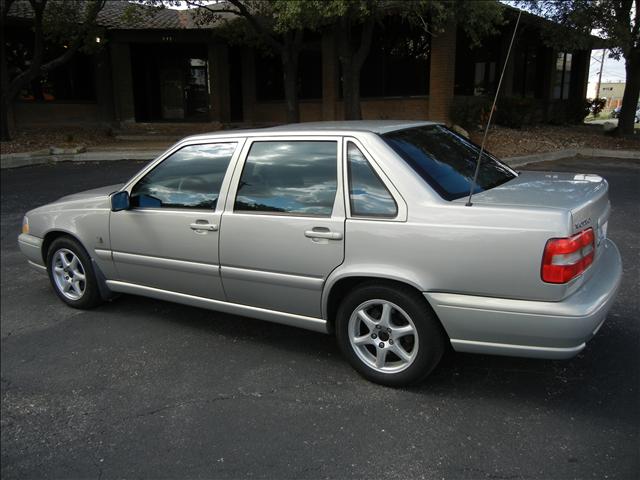 Volvo S70 2000 photo 1